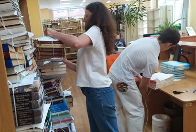 В связи с переездом библиотеки книжных выставок в текущий момент нет