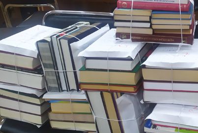 В связи с переездом библиотеки книжных выставок в текущий момент нет