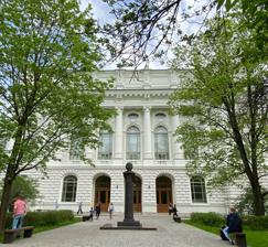 Corporate Library Systems: Technology and Innovation