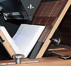 Нашу библиотеку посетили проректоры по молодежной политике